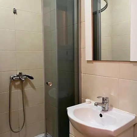 Budget Amzei Apartment Bucharest