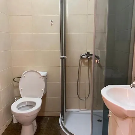 Budget Amzei Бухарест